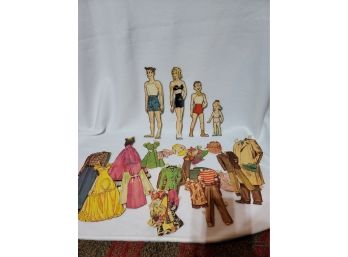 Dogwood, Blondie And The Bumstead Family Paper Dolls And Clothing