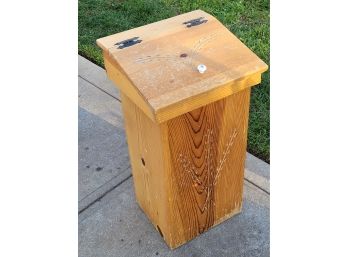 Wooden Lidded Garbage Bin - Good Project Piece