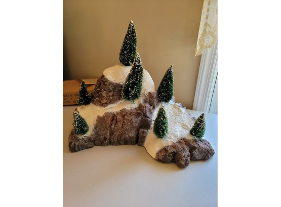 Dept 56 Village Mtns With Frosted Sisal Trees