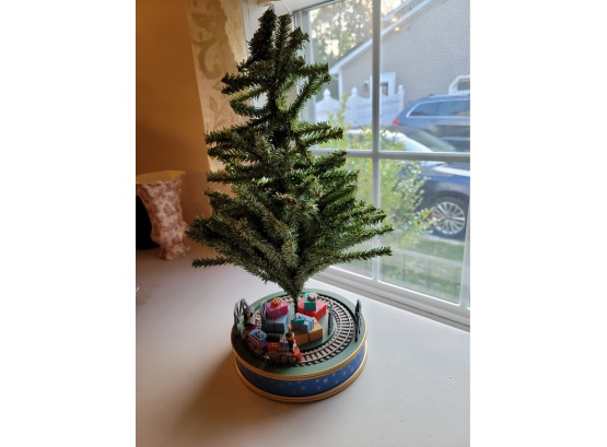 Battery Operated Christmas Tree With Circling Train - Untested