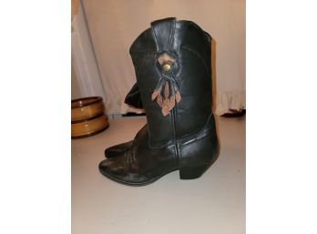 Ladies Laredo Size 9 Boots
