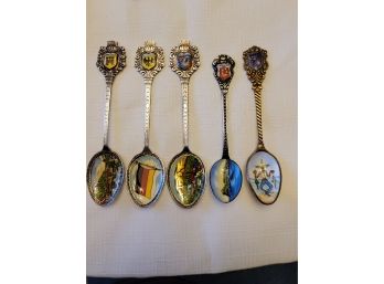 5 Collectible Spoons