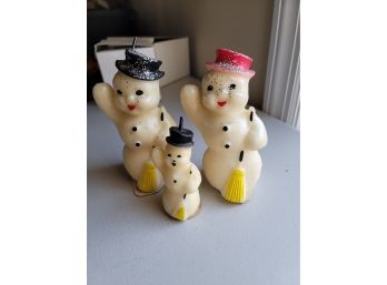 Vintage Waving Snowmen Family- K