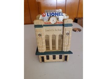 Rare Lionel Train Station Lionelville RR Bank With Train That Circles Base- Missing Base