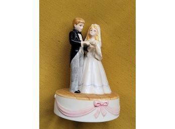 Bride And Groom Music Box