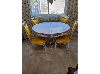 Amazing Lemon Yellow Mid Century Kitchen Set - 48' Round - 4 Chairs