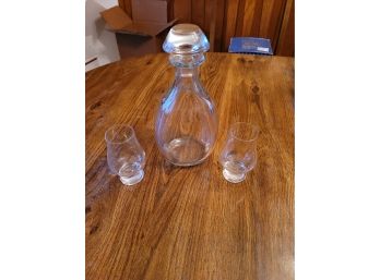 Decanter With 2 Glasses