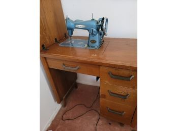 Stradivaro Sewing Machine With Cabinet And Extras