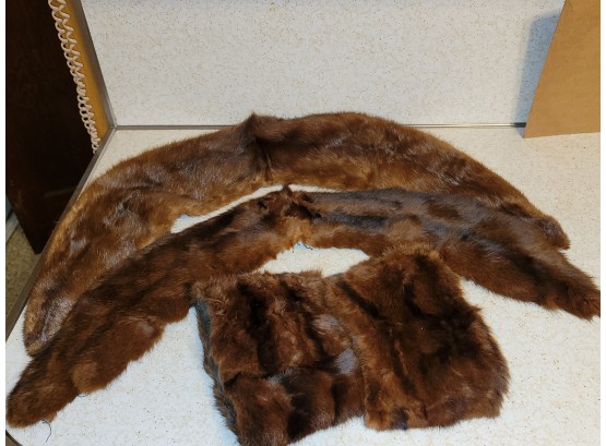 2 Mink Collars And A Pair Of Mink Cuffs