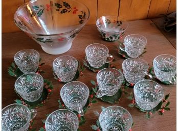 1950s Christmas Punch Bowl