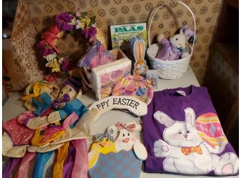 Large Lot Of Easter Decorations