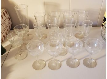 Mixed Size Lot Of Glasses