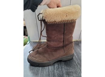 Size 9 Uggs
