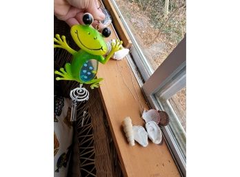 Frog & Sea Shell Wind Chimes