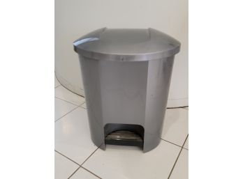 22' Garbage Can