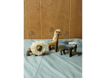 3 Wooden Animal Card Holders