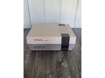 1985 Nintendo Entertainment System Model # NES-001