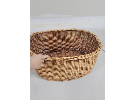 Very Large Basket - 22' X 17' X 10' Tall