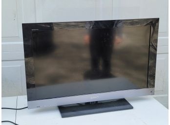 32' Sony LCD Digital TV - KDL32x500 On Swivel Stand - Has Remote