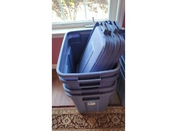 4 - 18 Gallon Rubbermaid Bins With Lids