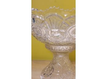 Gorgeous Pressed Glass Punch Bowl On Separate Stand 10' Wide X 12' Tall