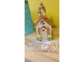 Cracker Barrel Light Up Easter House With Box
