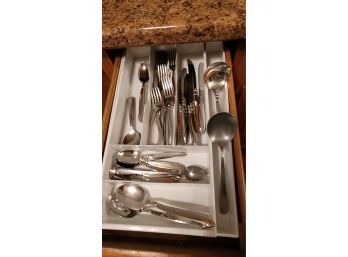 Flatware Complete Service For 6 With Extras