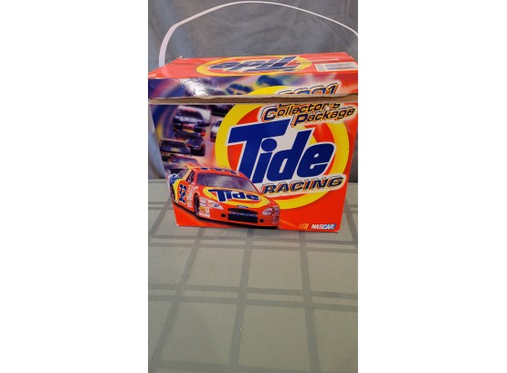 2001 Ricky Craven #32 Tide Car- Tide Soap Box