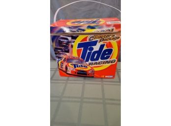 2001 Ricky Craven #32 Tide Car- Tide Soap Box