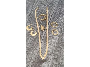 Unmarked Gold Tone Costume Jewelry