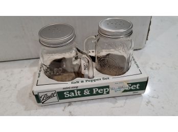 Ball Salt & Pepper