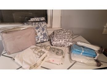4 Sets Of Twin Sheets Plus Extra Pillow Cases