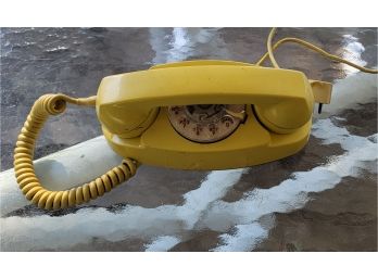 Vintage Yellow Bell System Phone