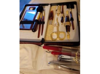 Personal Grooming Kits