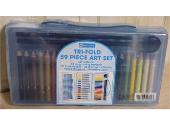 Tri Fold 59 Piece Art Srt - New Sealed