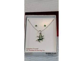 Adorable 18' Frog Necklace With Earrings - Genuine Crystal