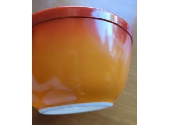 Pyrex Orange Flame 1.5qt Bowl #402