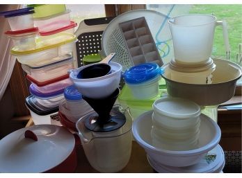 Plastic Container And Kitchenware Lot