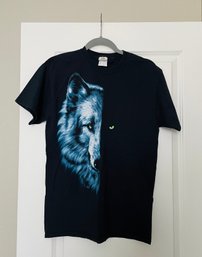 Very Cool Wolf Tee Shirt, Unisex Size M Cotton Tee