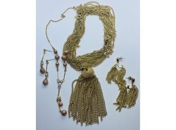 Stunning Gold Color Necklaces With Matching Earrings!