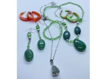 Funky Green Color Jewelry With Necklaces And Earrings