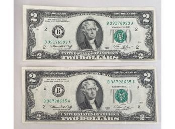 Pair Of 2 Dollar Bills Series 1976 United States Paper Money