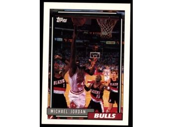 1992 Topps Basketball Michael Jordan #141 Chicago Bulls HOF