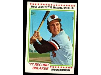 1978 Topps Baseball 1977 Record Breaker Brooks Robinson #4 Baltimore Orioles