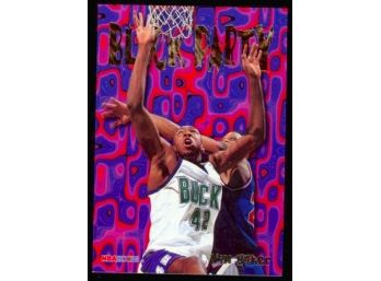 1995 Skybox Basketball Vin Baker Block Party #11 Milwaukee Bucks