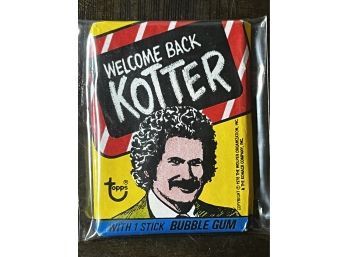 1976 TOPPS WELCOME BACK KOTTER SEALED TRADING CARD PACK