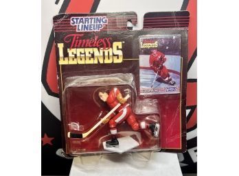 Starting Lineup Timeless Legends Starting Lineup Gordie Howe Figure And Sports Trading Card 1995 In Factory Se