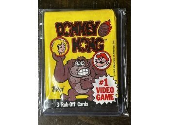 1983 Topps Donkey Kong Sealed Trading Card Pack