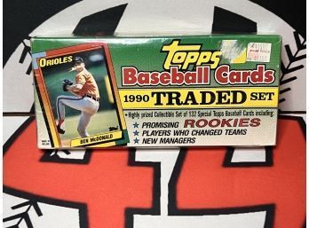1990 Topps Traded Baseball Complete Set Factory Sealed