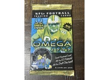1999 Pacific Omega Football Foil Pack Factory Sealed